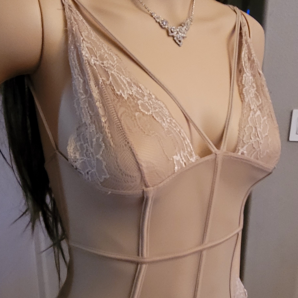 Sexy Bodysuit Beautiful 😍